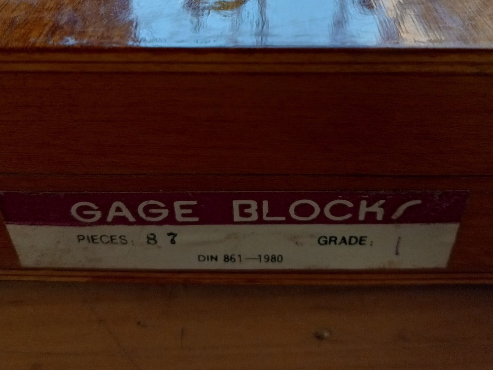 87 piece, Metric, rectangular Grade 1 gage block set per DIN 861
