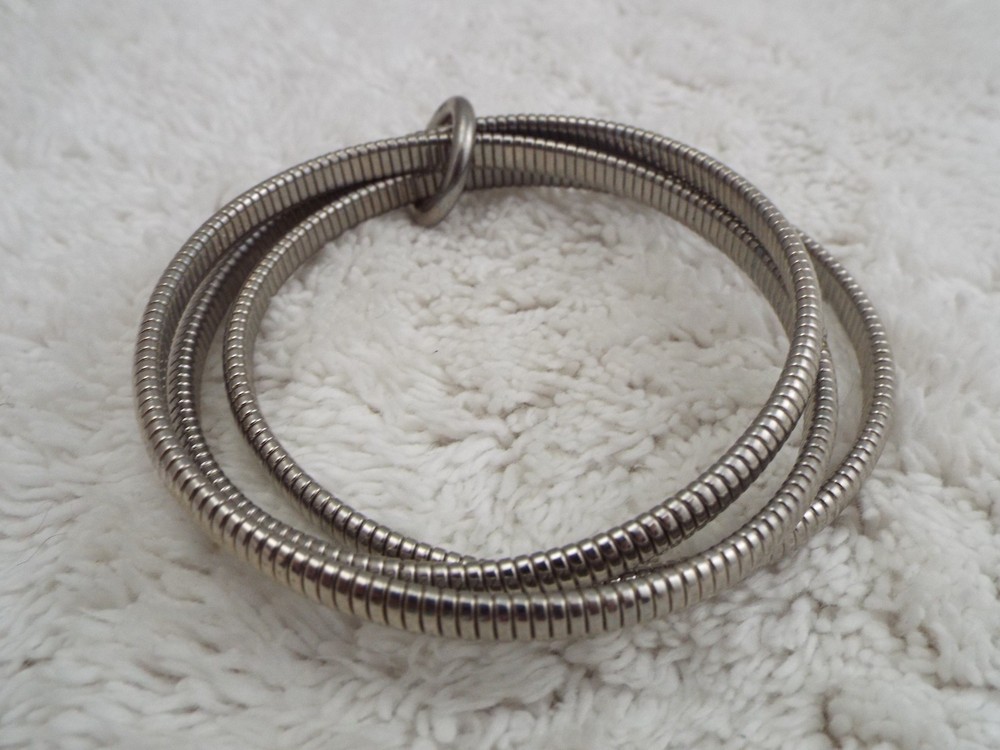 Silvertone Ribbed Bangle Bracelet