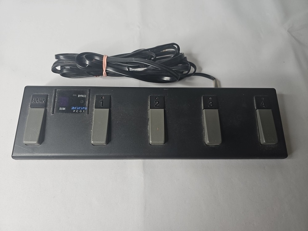 Zoom FC01 Remote Foot Controller 4 Button MIDI Controller w/ Bank Button