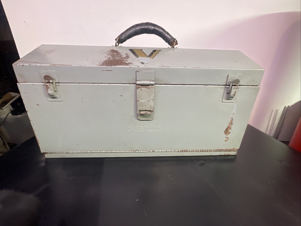 Vintage Snap On Tool Box With Misc. 20 Pc. Socket Tool Set
