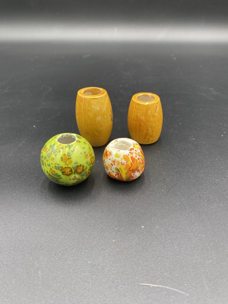 4 Different Vintage Macrame Beads