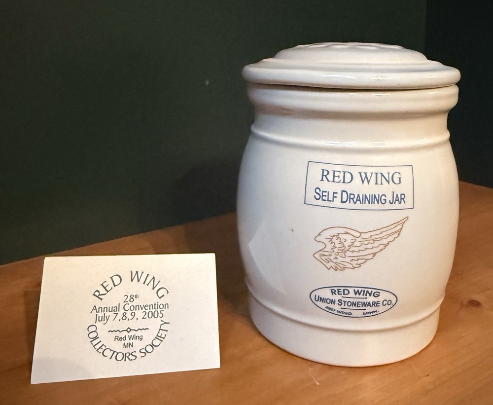 2005 RED WING COLLECTORS SOCIETY SELF DRAINING JAR WITH LID