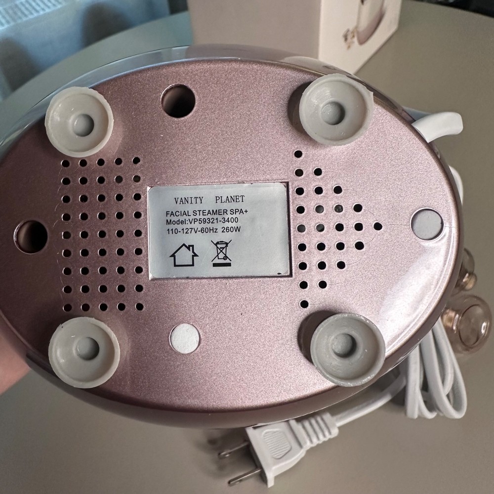 Vanity Planet Aira facial steamer