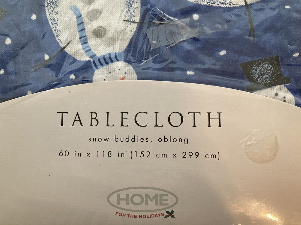 Snow Buddies oblong 60 x 118 tablecloth