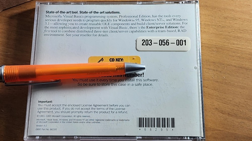 Microsoft Visual Basic Professional Edition 4.0 W/CD Key Windows 95 VB4 Pro