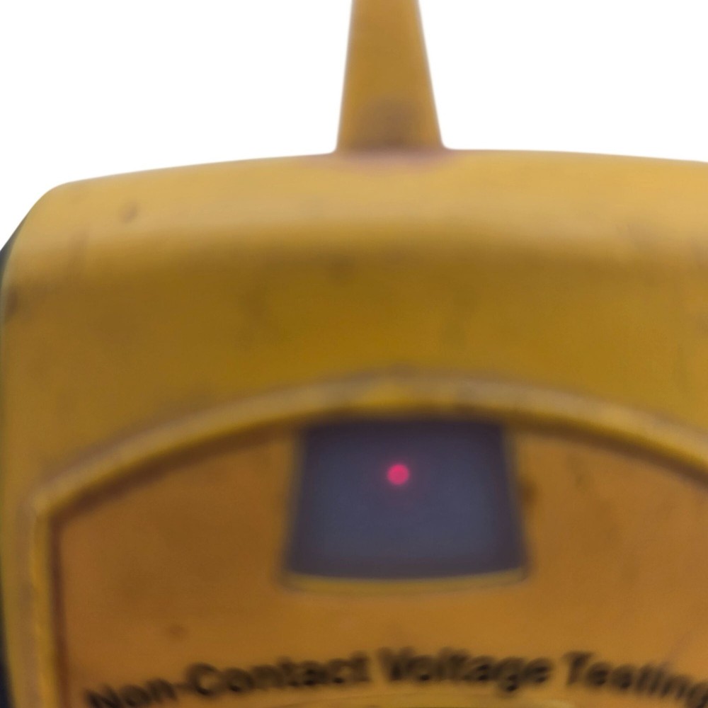 Sperry Instruments VC61000 Volt Check Voltage & Continuity Tester