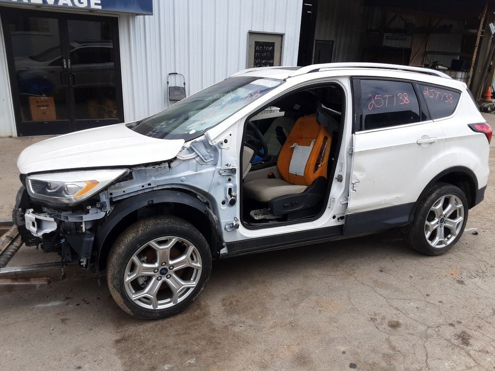 Info-GPS-TV Screen Front 8.0" Screen Fits 16-19 ESCAPE 1313042