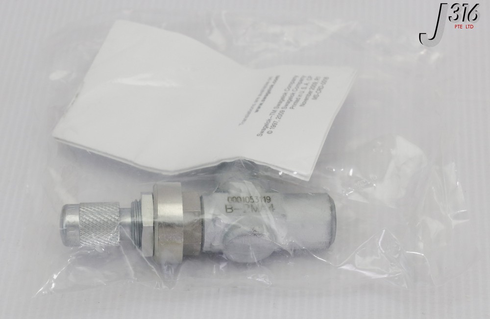 18467 SWAGELOK BRASS MEDIUM FLOW ANGLE PATTERN METERING B-2MA4