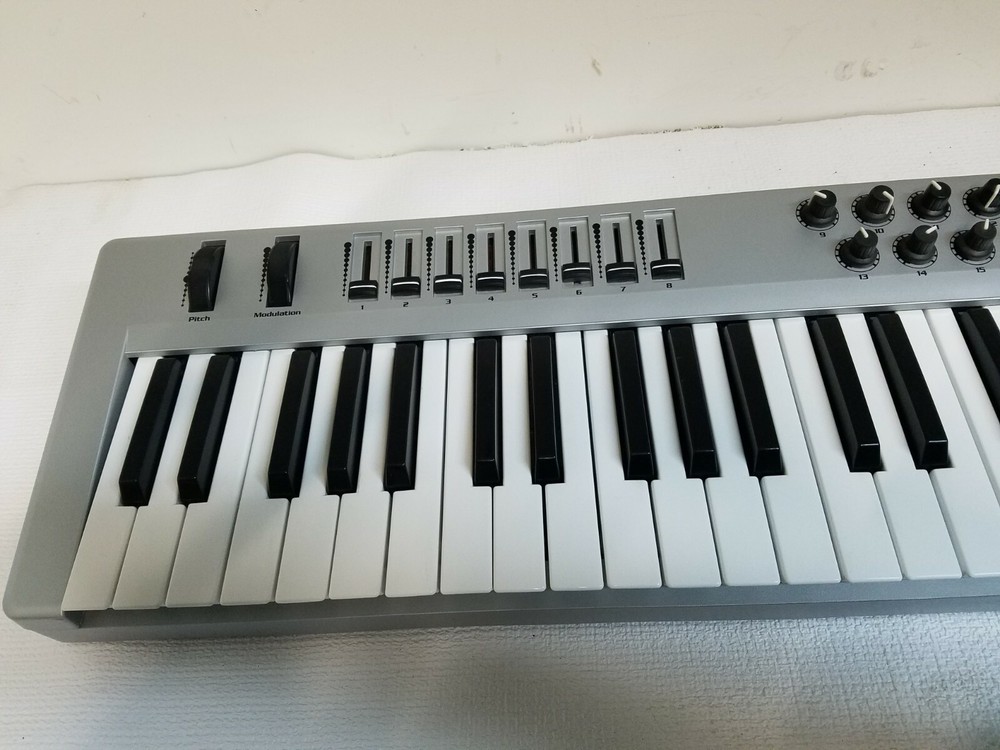 M-Audio Radium 61-Key USB MIDI Controller