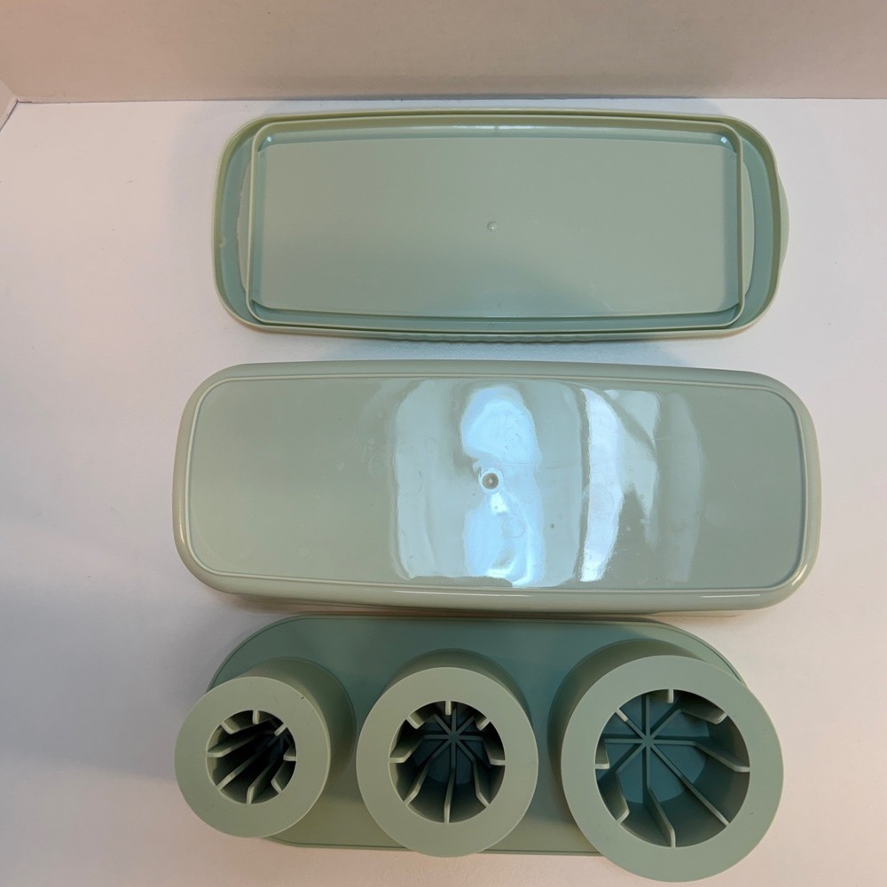 Mint Green 3 Compartment Beverage Drink Ice Container with Lid