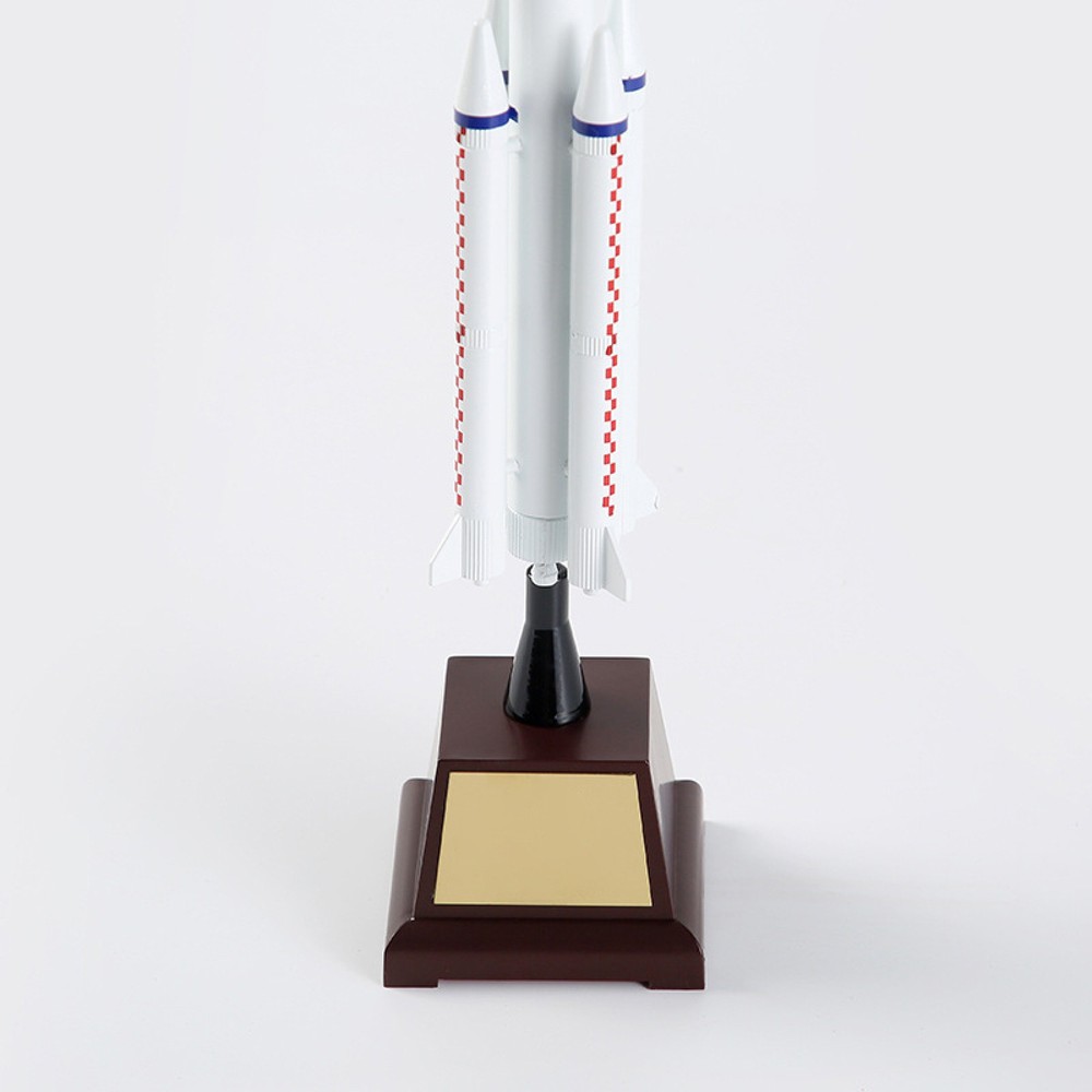 1/200 CZ-7 Long March 7 Rocket Model Simulation Alloy Spacecraft Scene Display a