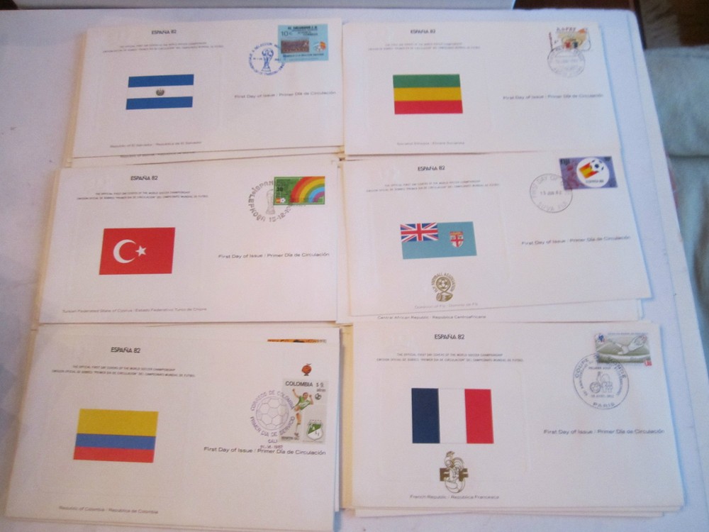 (49) MINT 1982 WORLD CUP STAMP FIRST DAY ISSUE COVERS - ESPANA - IN BOX - & COA