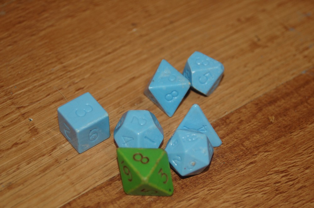 Dungeons and Dragons, TSR, Blue Box dice pristine.