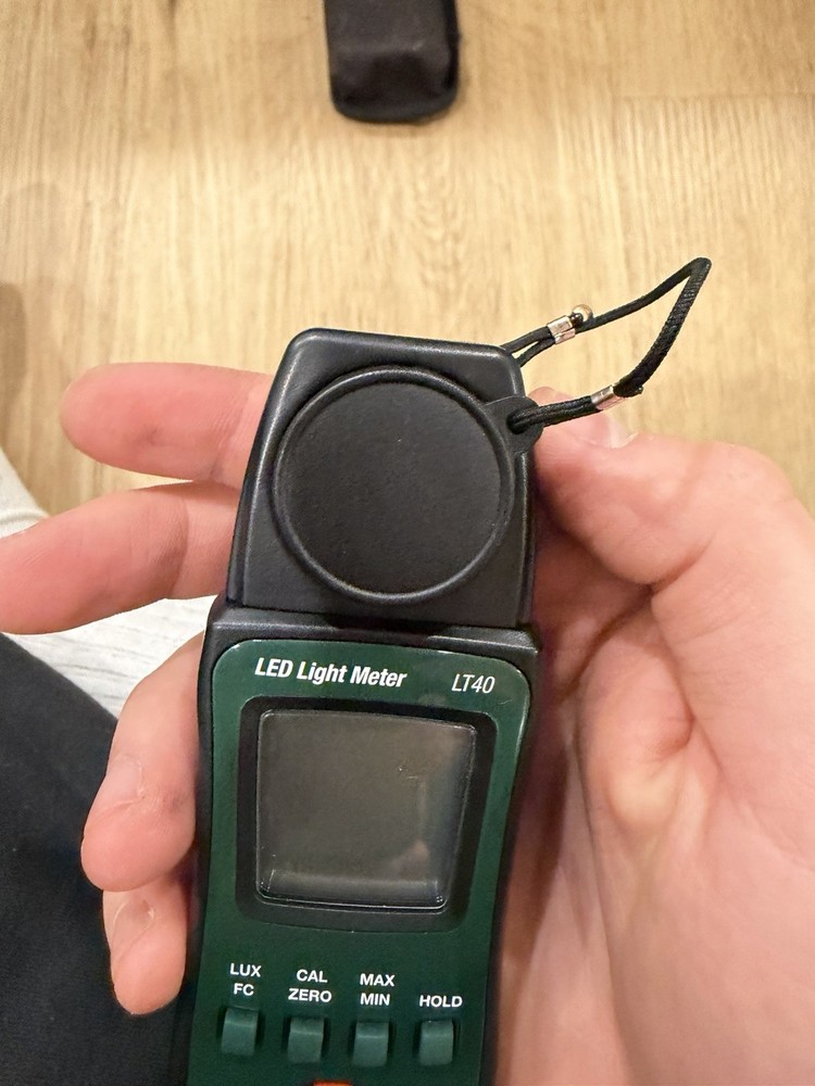 Extech LT40 LED Light Meter With Carrying Case High Accuracy Device