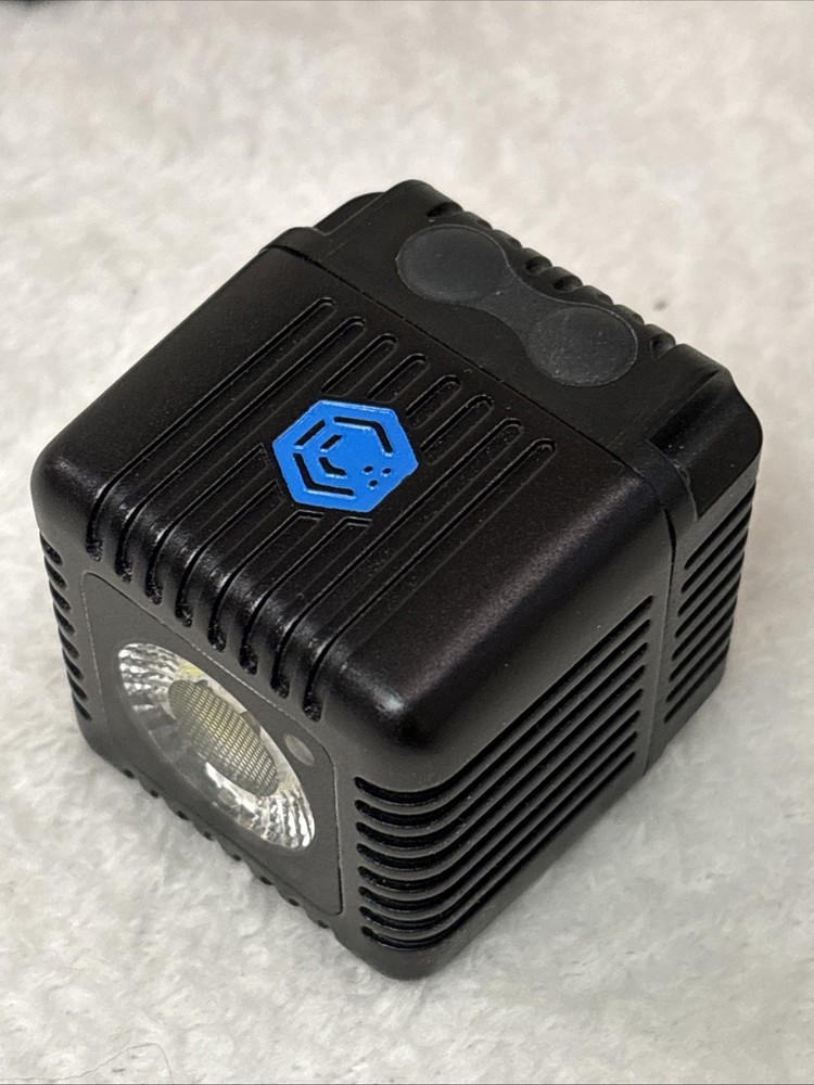 2 LED Lume Cube 1.0 With USB Cables