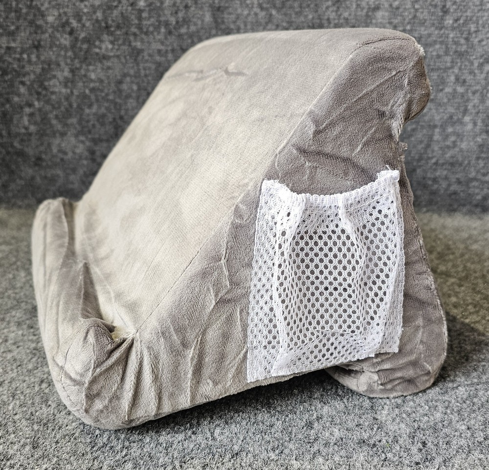 Tablet Cushioned Pillow Stand - Gray