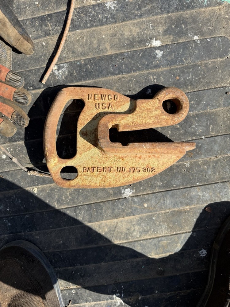 Newco PH-5 Pipe Hook Used (no Plastic Insert)