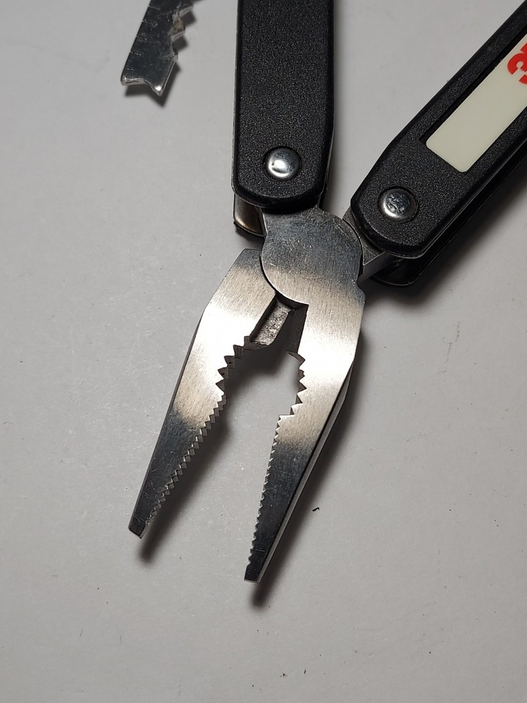 Barlow Multi Tool advertising 3M + Nylon Pouch - Pliers, Blade