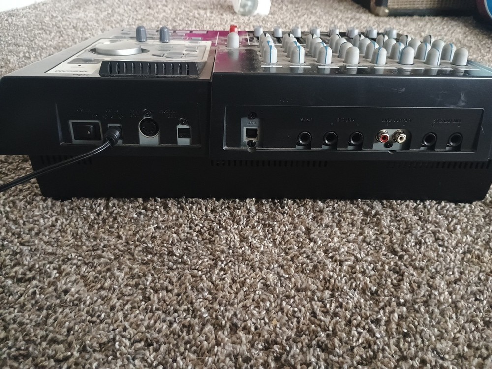 Tascam DP-01FX/CD Studio Recorder 8-Track Mixer/Cd Burner