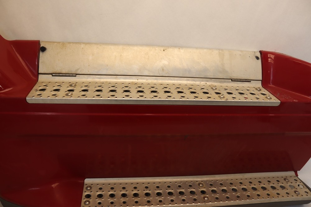 2008-2017 FREIGHTLINER CASCADIA 125 LEFT FORWARD FAIRING STEP FRAME PANEL OEM