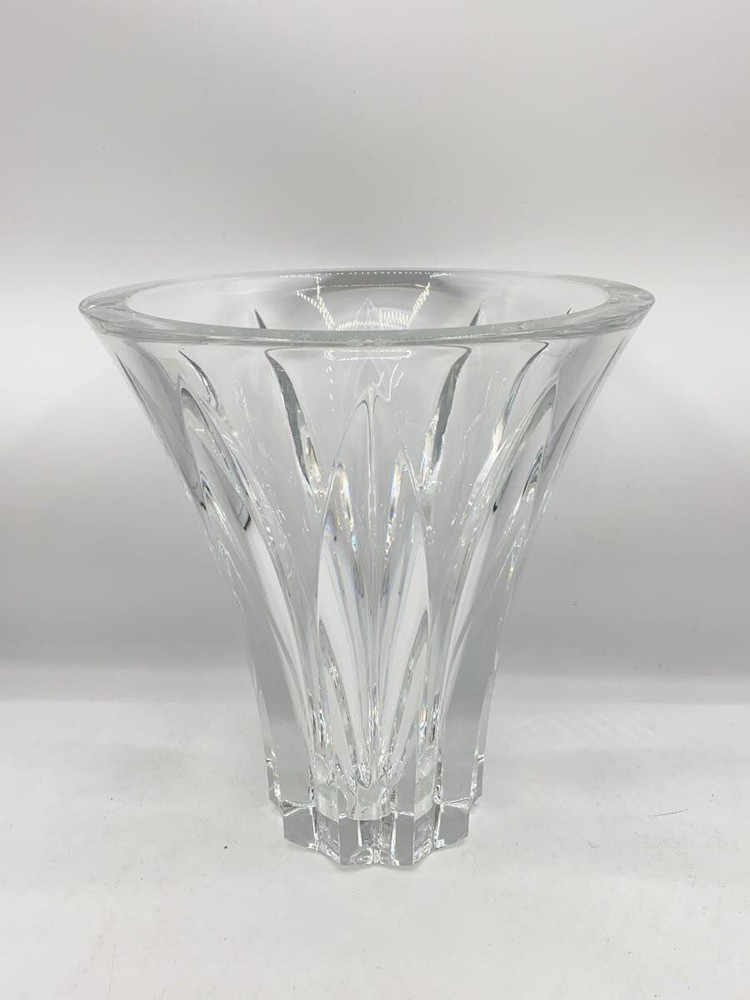 Baccarat Interior Grocery Flower Base CLR Used