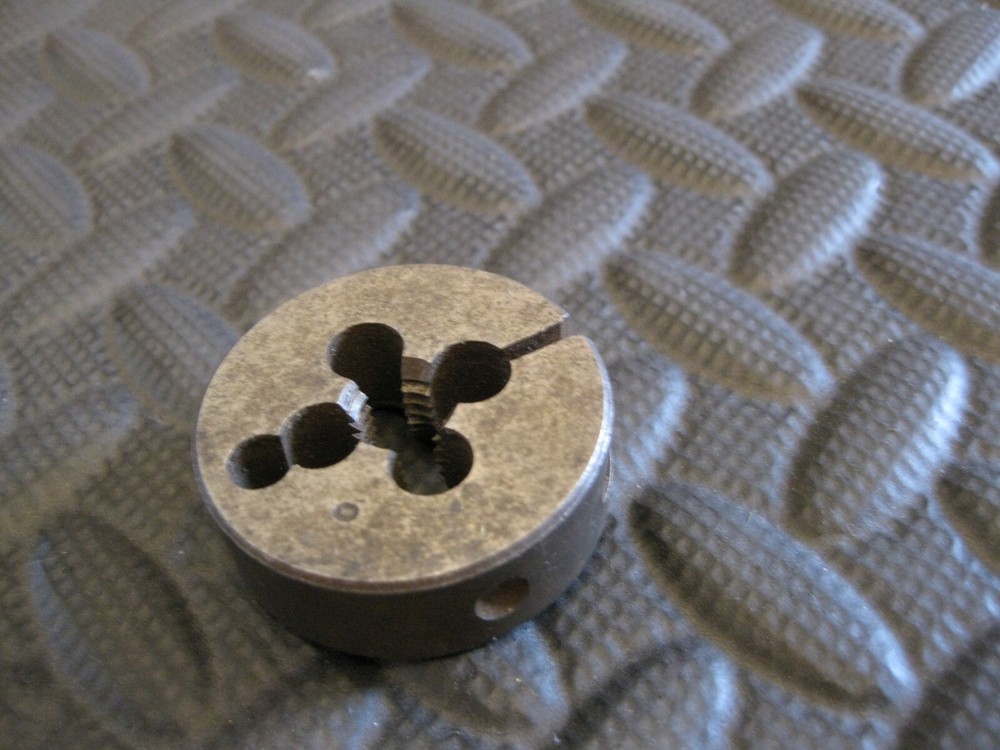 3/8-16 Left Hand Round Split Adjustable Thread Die 1-1/2" Vermont