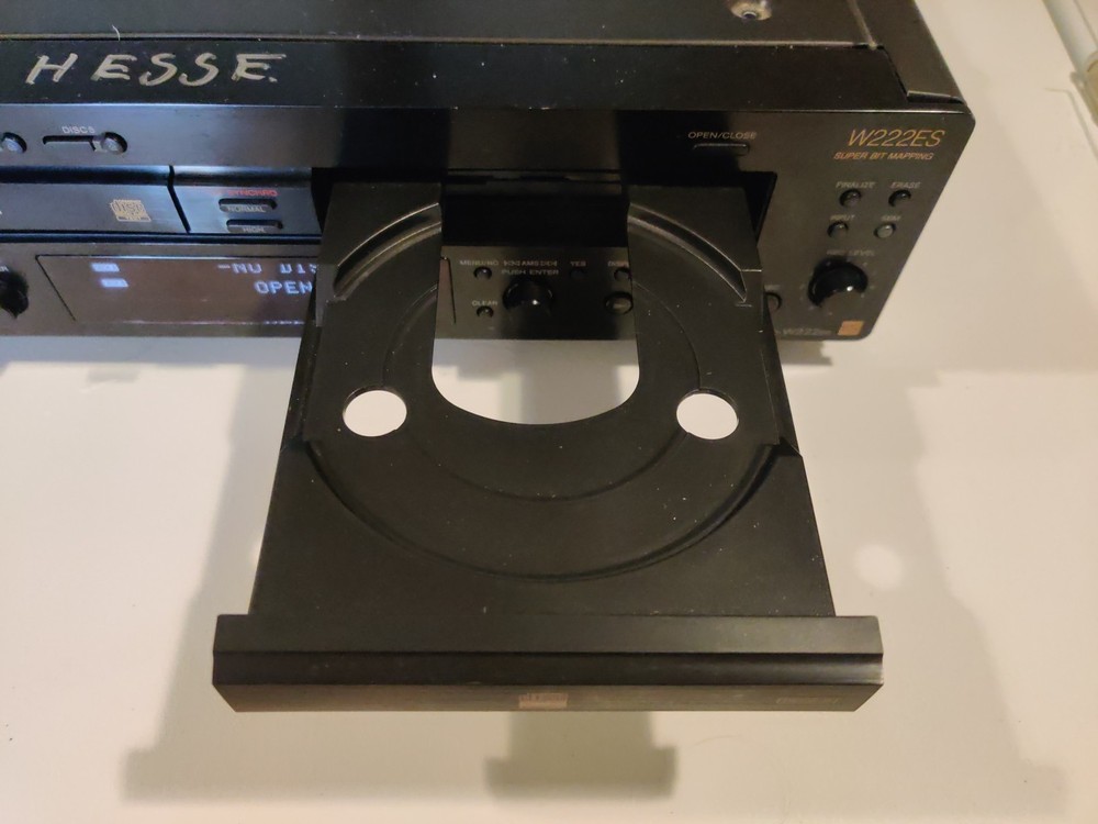 Sony RCD-W222ES CD Changer/Recorder Includes Remote Read