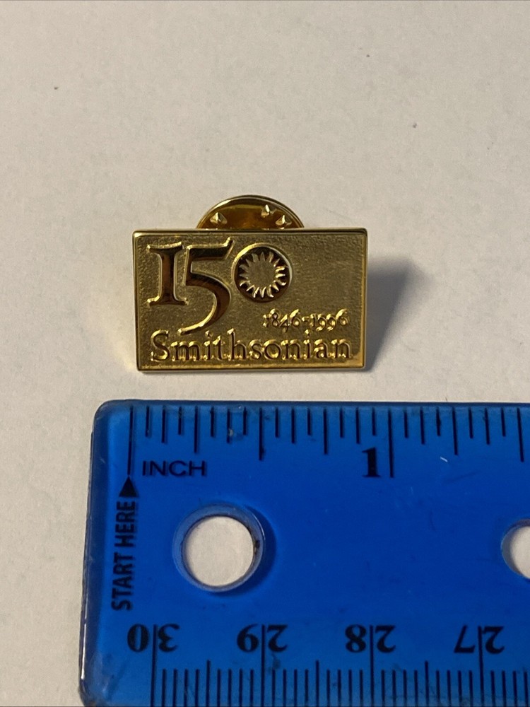 1996 Smithsonian 150 Years Lapel Hat Pin Nice!