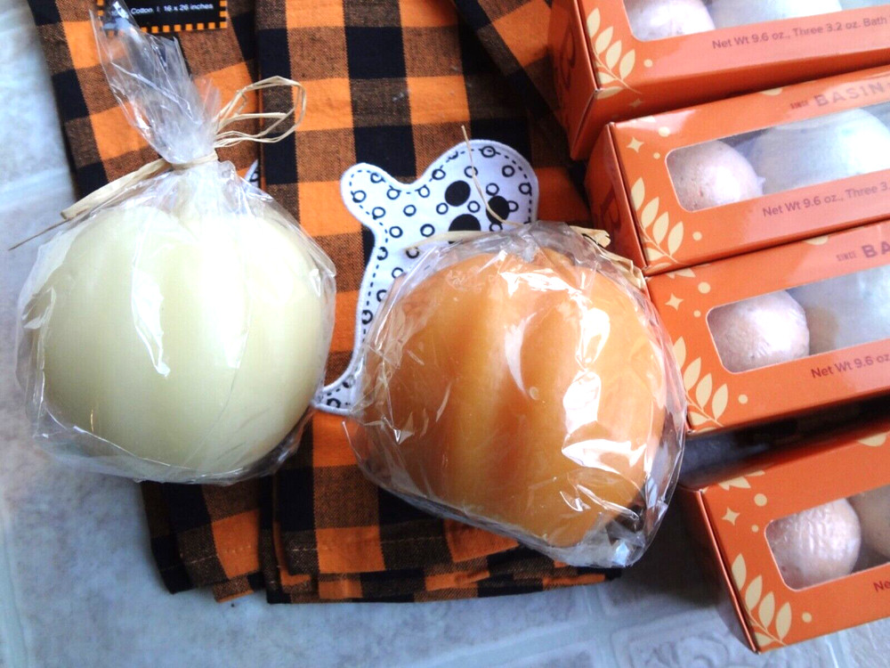 Basin Halloween Bath Bomb Set & Extra More