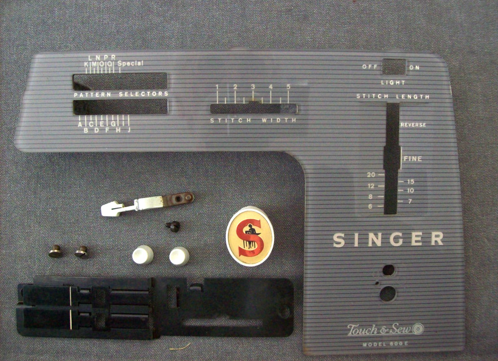 Singer 600E Sewing Machine Front Face Cover Plate Panel, Knobs, & Misc. Parts.
