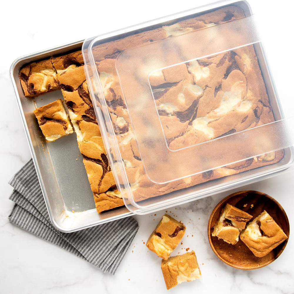 Nordic Ware 3-Piece Crisping and Roasting Set with Lid