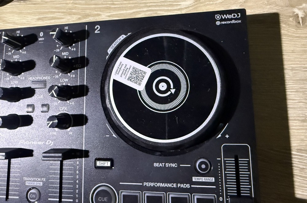 Pioneer DDJ-200 Smart DJ Controller W/ Cable