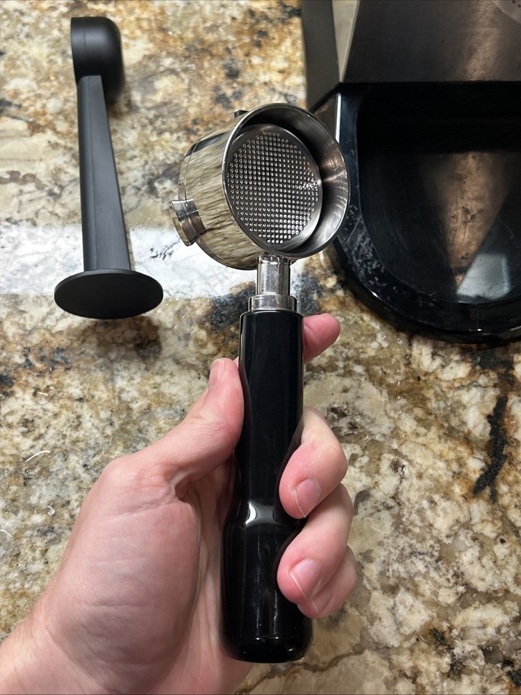 De'Longhi EC685M Dedica Deluxe Automatic Espresso Machine