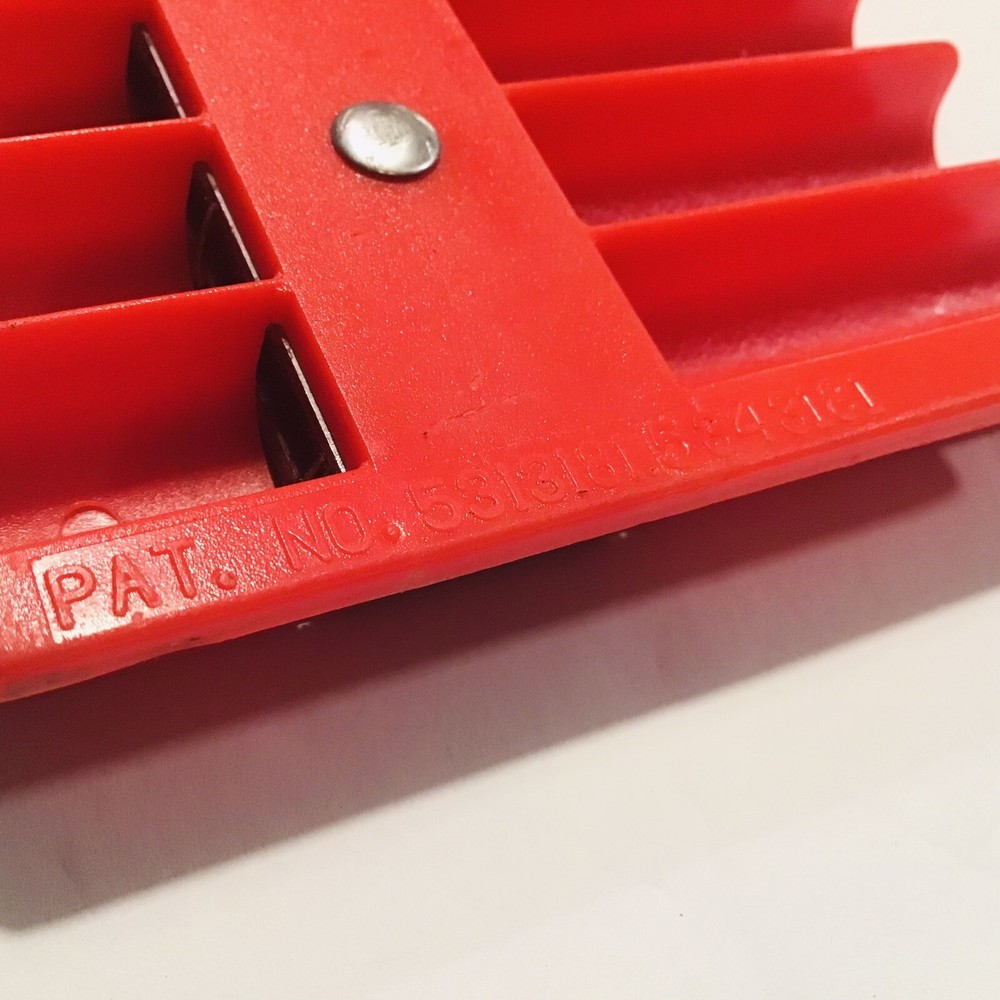 1/4" Magnetic Socket Holder - Red LIS-40120