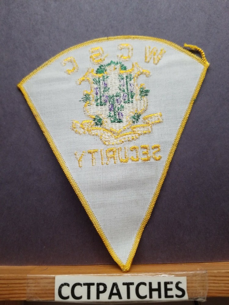 WESTERN CONNECTICUT STATE COLLEGE UNIVERSITY SECURITY (TAN) SHOULDER PATCH CT