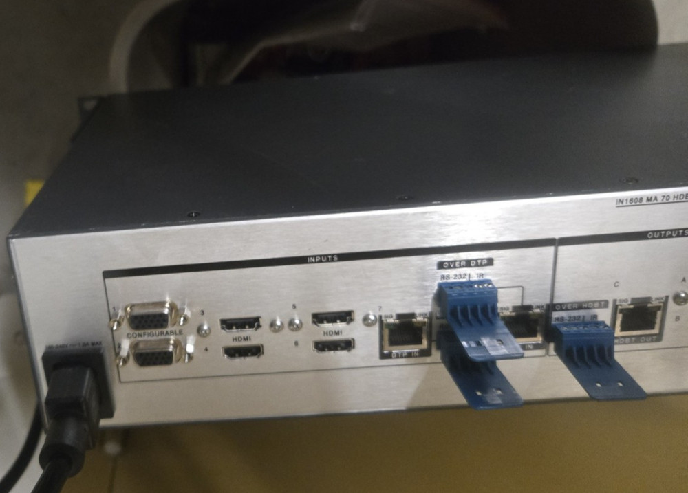 Extron IN1608 8 Input Scaling Presentation Switcher