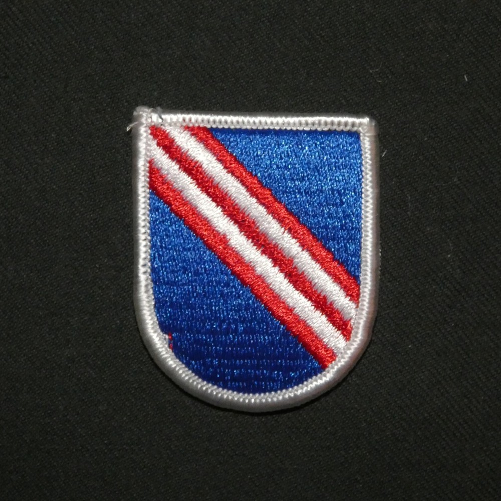 Original 1990s US Army 4th Special Operations Support Command Beret Flash