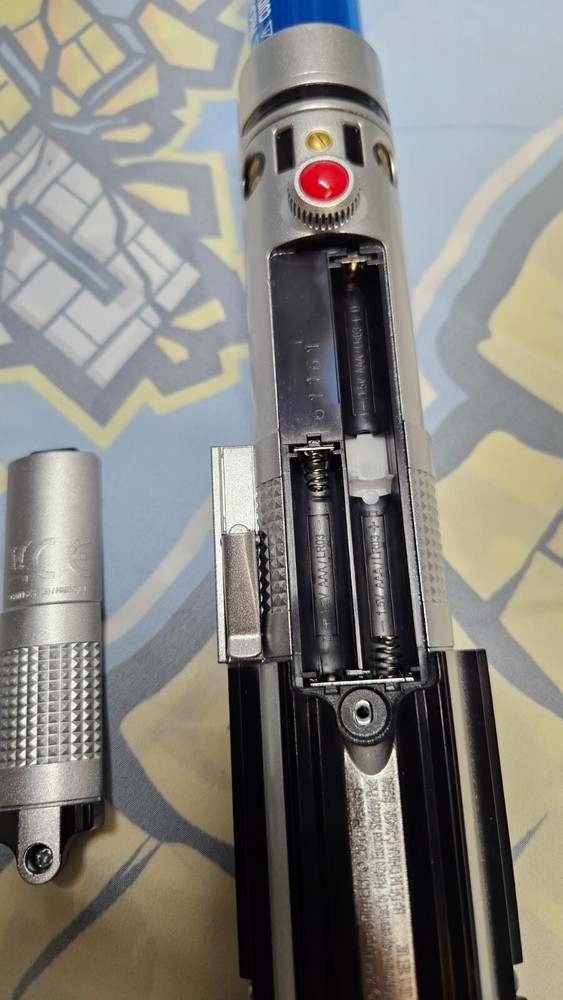 Star Wars Skywalker Blue Lightsaber Hasbro 2015 Extendable Electronic & Tested
