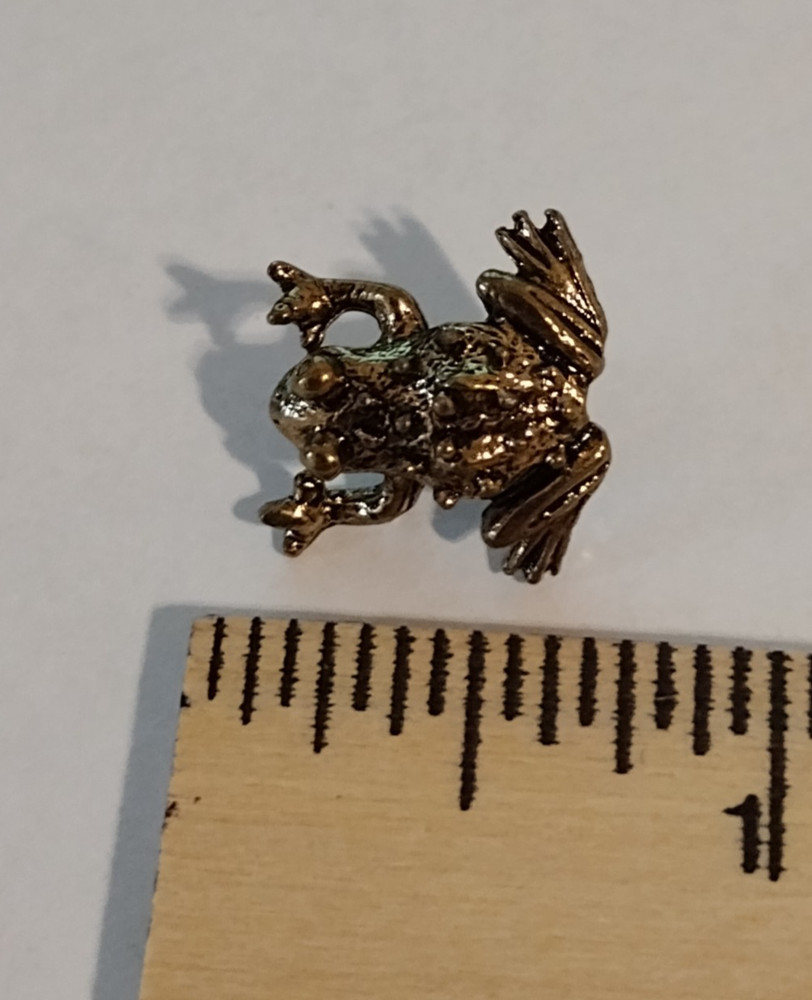 Small Frog Figure Tack Lapel Pin