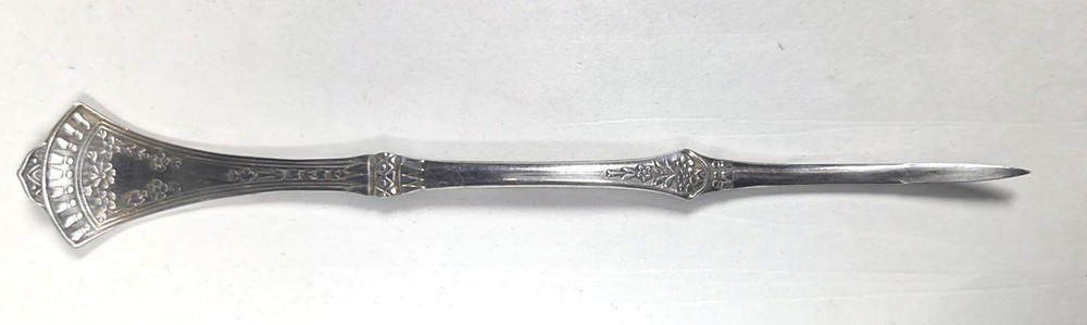 Rogers & Bro Solid Nut Pick CROWN Pattern Circa 1885