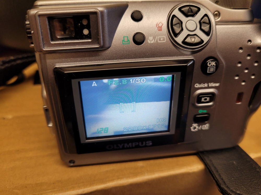 Olympus C-4000 Digital Camera