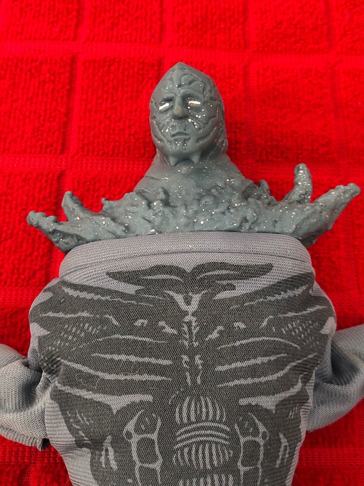 VINTAGE 1998 “LOST IN SPACE” ALIEN/PUPPET