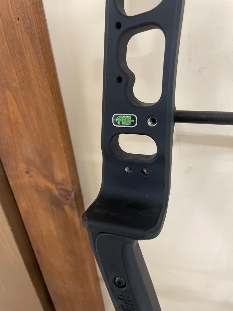 PSE 2145ZFRS02960 EMBARK ZF RH 29/60 COMPOUND BOW