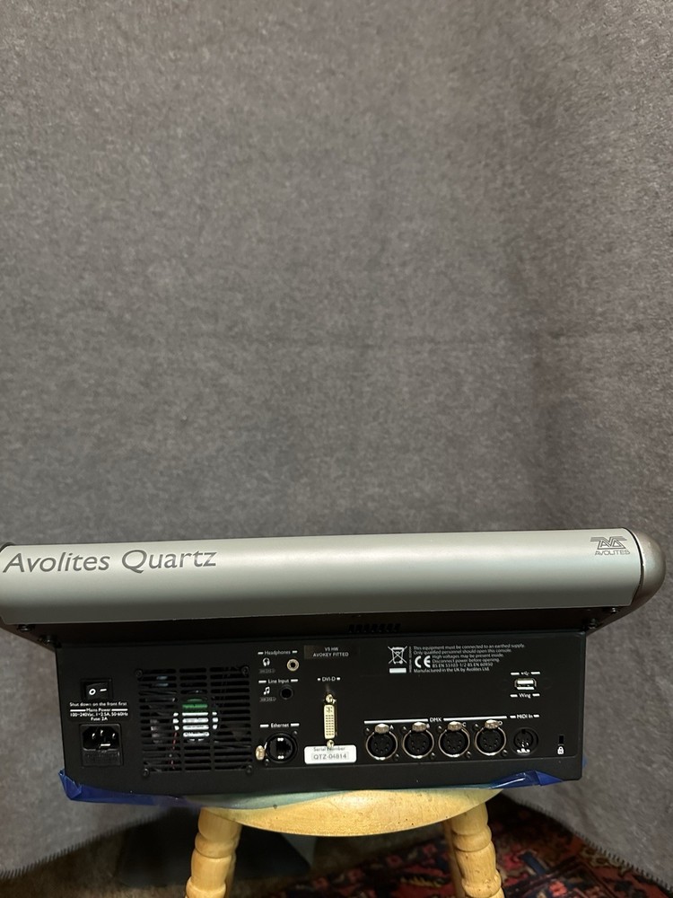 Avolites Quartz Lighting Console Controller , Titan Moble Wing, Road Case, Bag