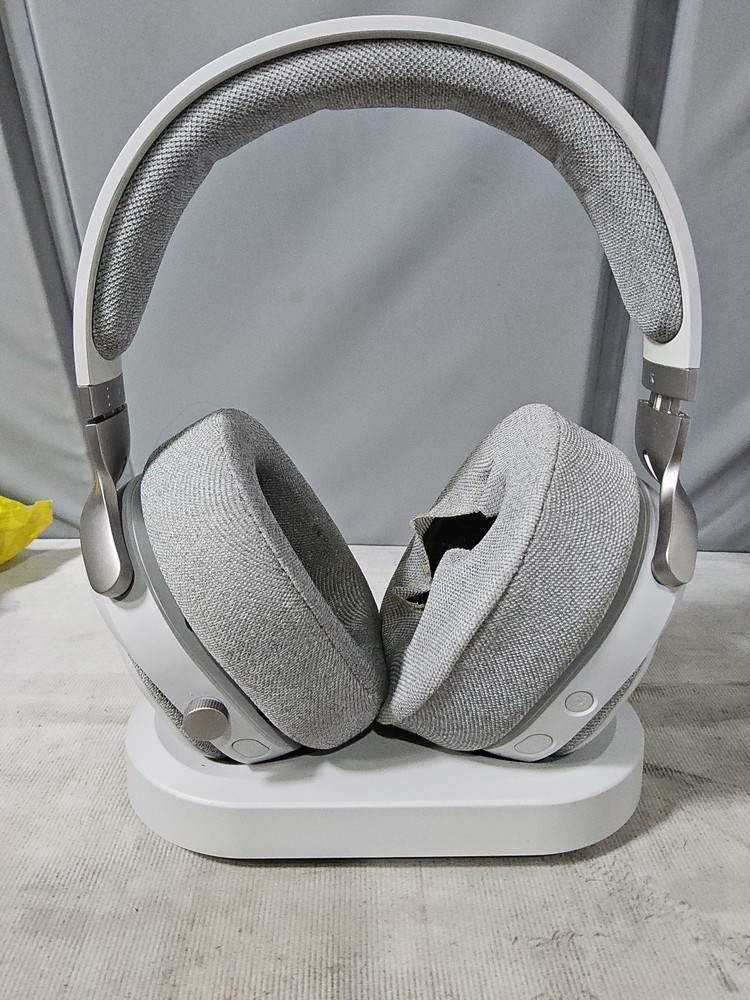 +Fractal Scape Gaming Headset *Used*