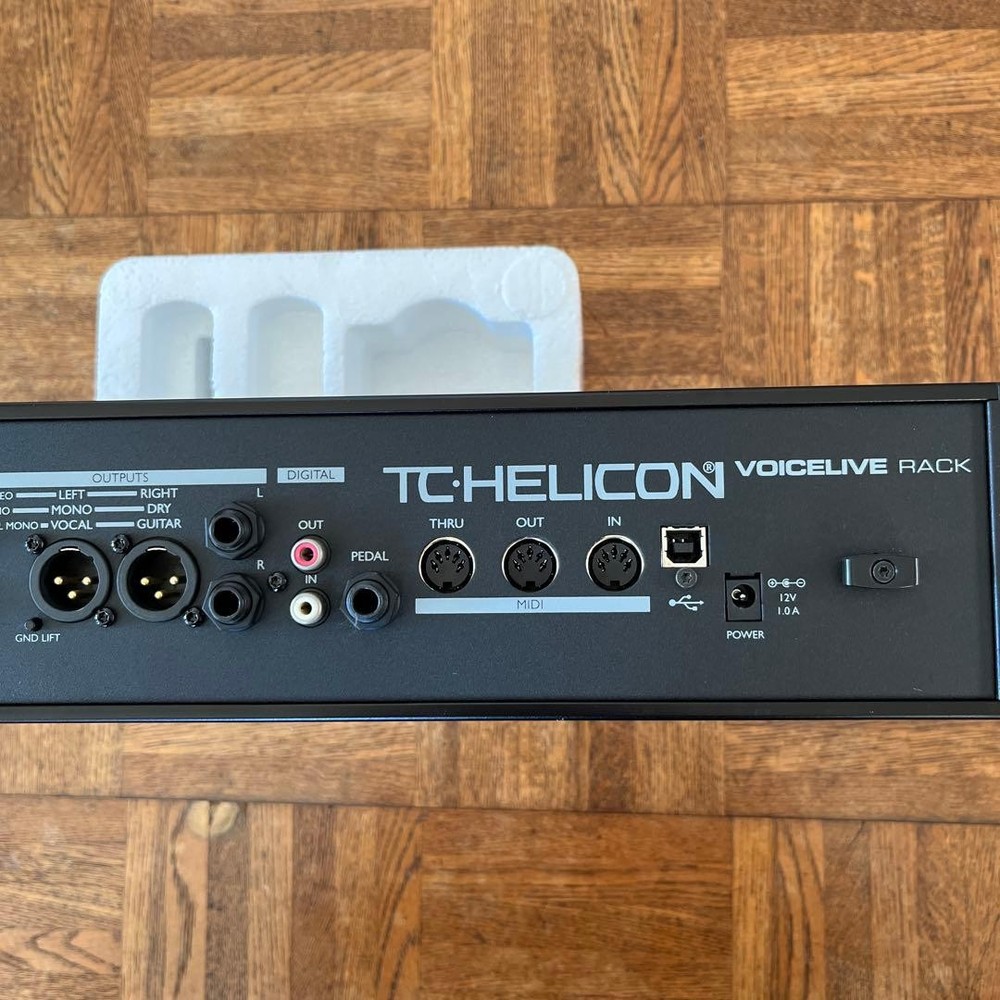 TC Helicon Voicelive Rack
