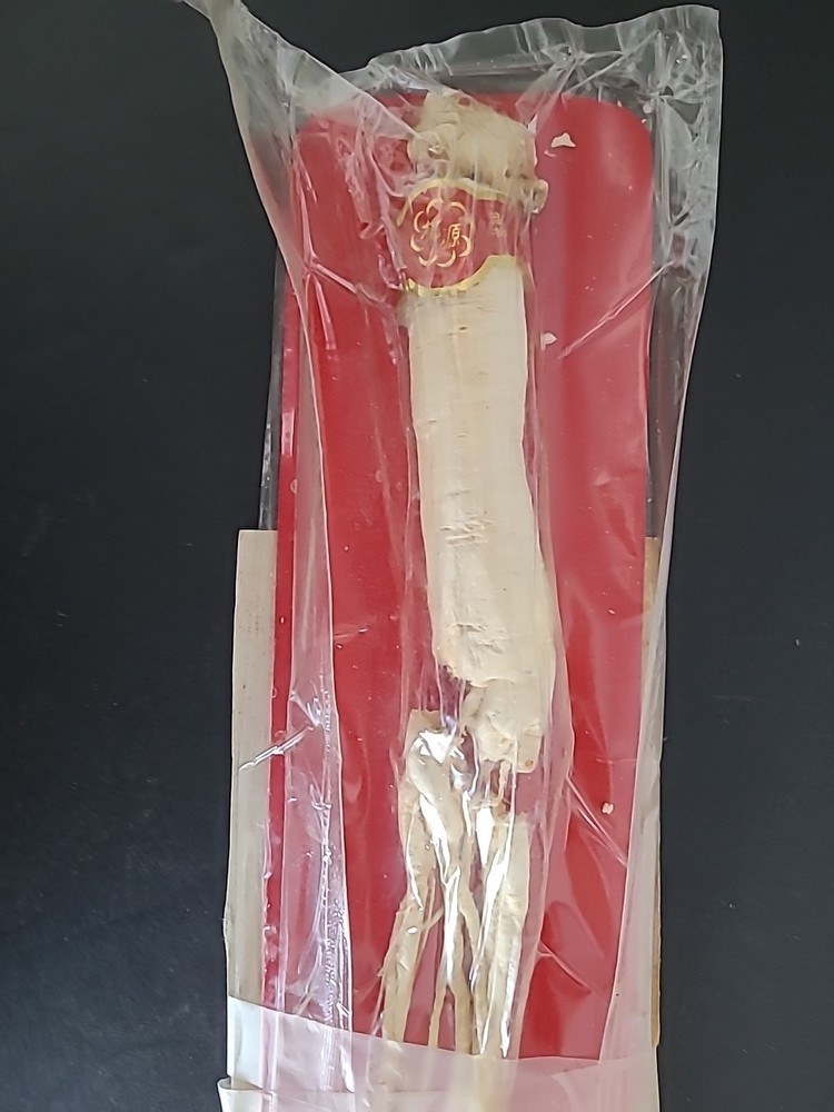 Vintage Ginseng Root Packged