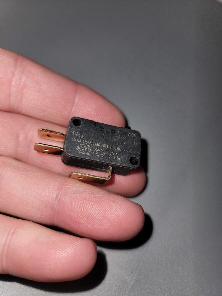 ZF (Cherry) D44X PUSHBUTTON MICROSWITCH ARCADE JOYSTICK 10-AMP