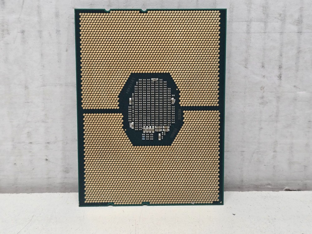 Intel Xeon Gold 5220 18 Core Server Processor CPU SRFBJ 2.2 GHz FCLGA364