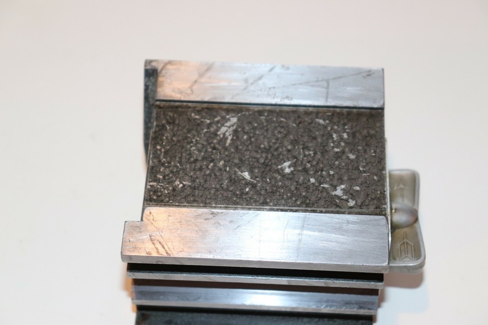 Eclipse Dual-Vee Magnetic V-Block. # E934. Condition used.